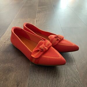 VIVAIA Pointed-Toe Bow Loafers Flats